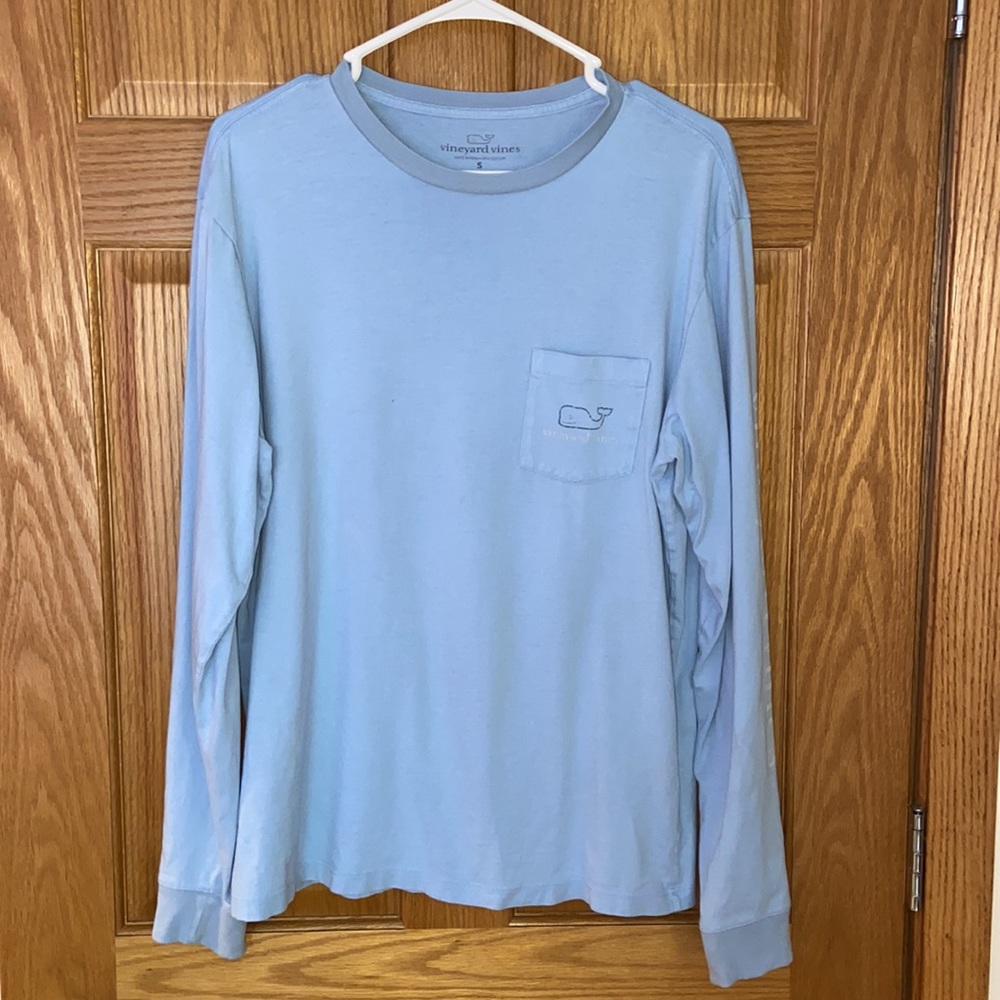 Light blue vineyard vines long sleeve